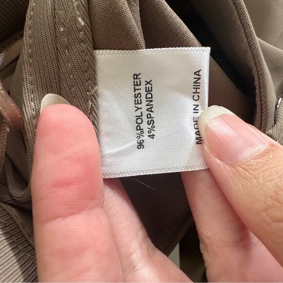 NWT BOA Because of Alice Relaxed Straight Leg Trousers In Oak Brown Medium - Picture 4 of 5